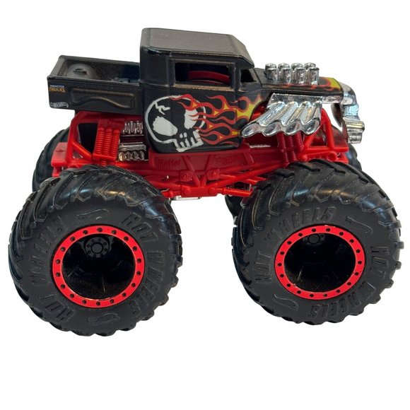 Mattel Hot Wheels Monster Trucks 1-64 Sriracha Jeep Baja Backdraft Skull Lot 5 - Picture 11 of 16